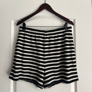 H&M Women’s US M Black/Striped Shorts